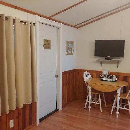 Top Of The Hill Rv Resort & Cabins Waring Esterno foto