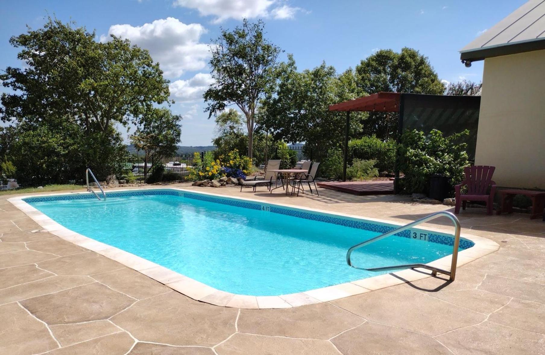 Top Of The Hill Rv Resort & Cabins Waring Esterno foto