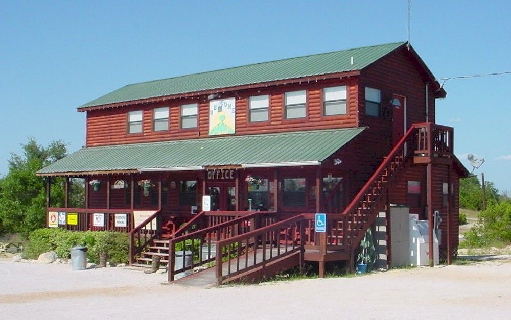 Top Of The Hill Rv Resort & Cabins Waring Esterno foto