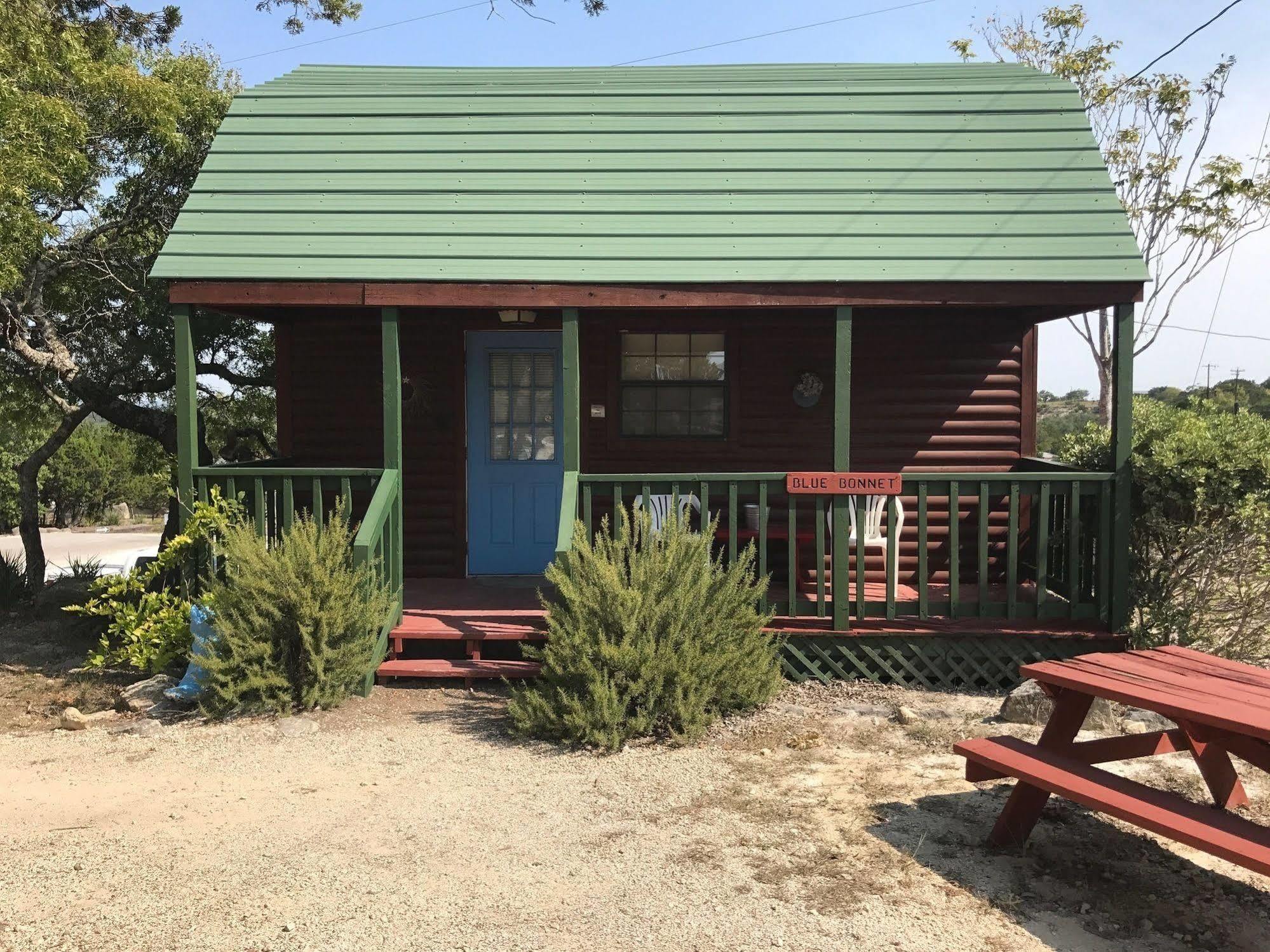 Top Of The Hill Rv Resort & Cabins Waring Esterno foto