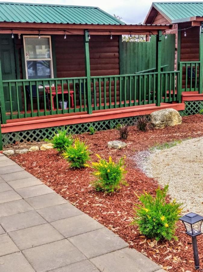 Top Of The Hill Rv Resort & Cabins Waring Esterno foto